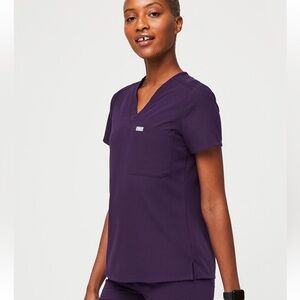 Women's one pocket purple jam V-Neck Top